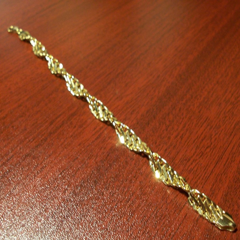 14K Yellow Gold Twisted Bracelet